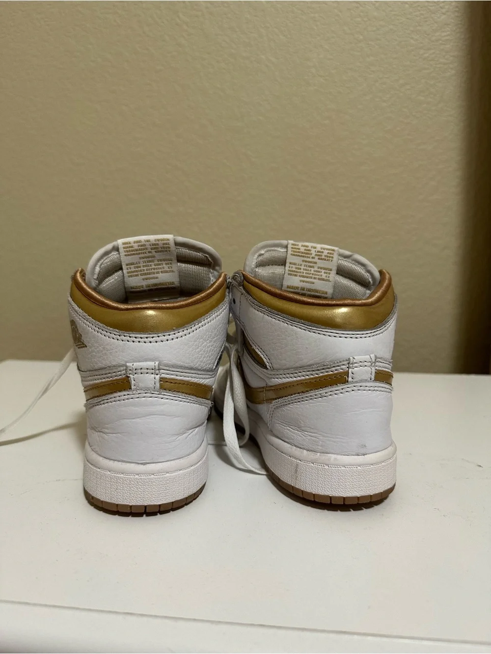 Nike Jordan  Kids High-Top AJ1  Sneakers - White & Metallic Gold
